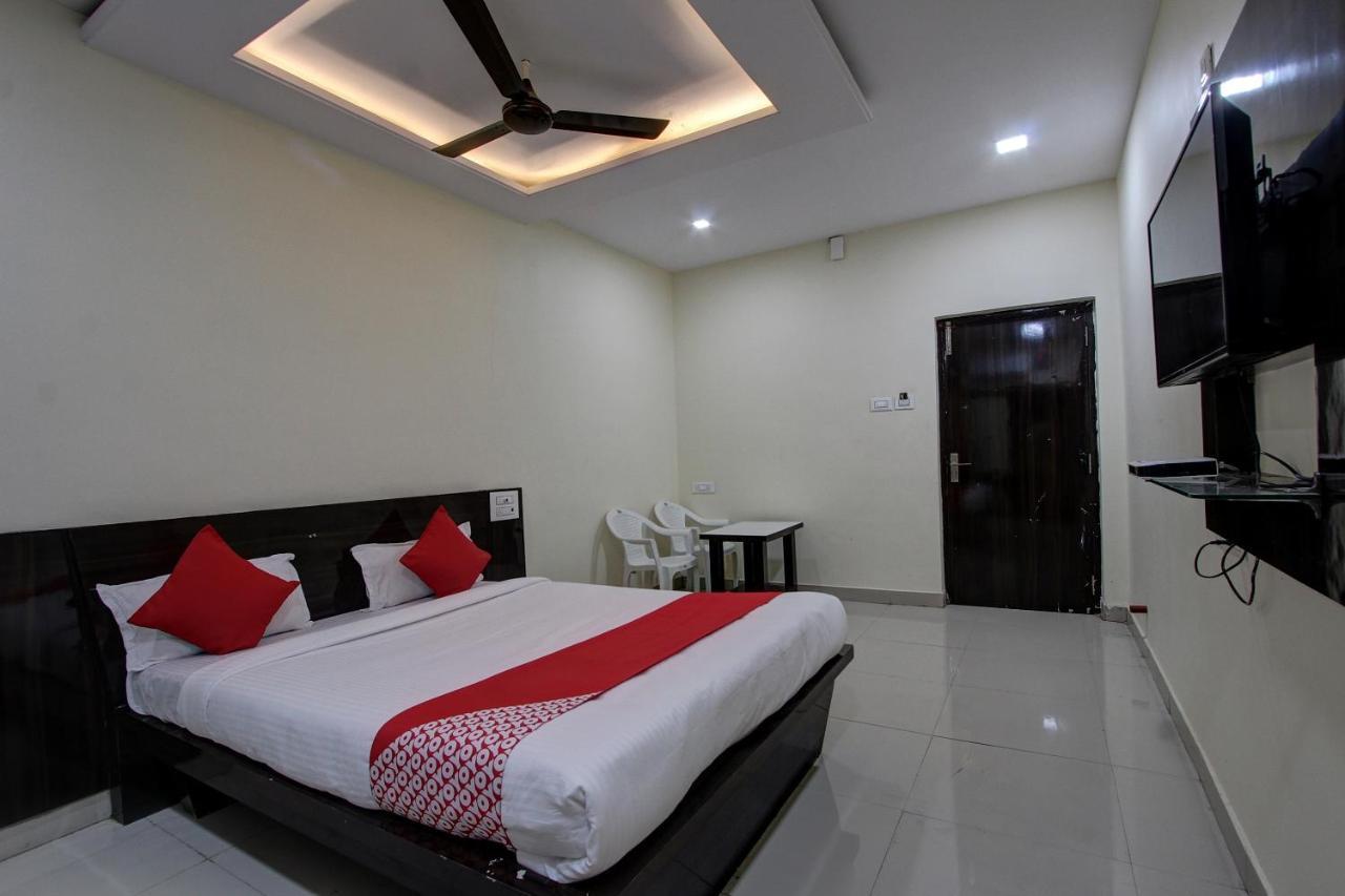 Collection O 38566 Mk Hotel And Lodge Gulbarga Exterior foto